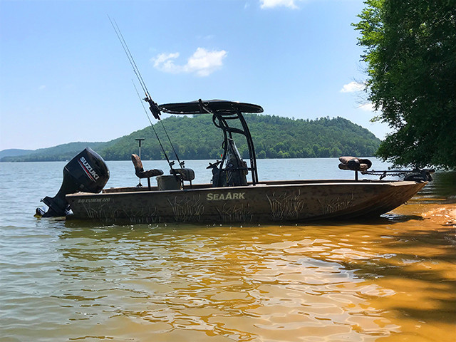 SeaArk BX 220
