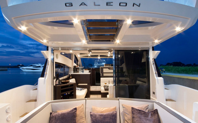 Galeon 430 Skydeck