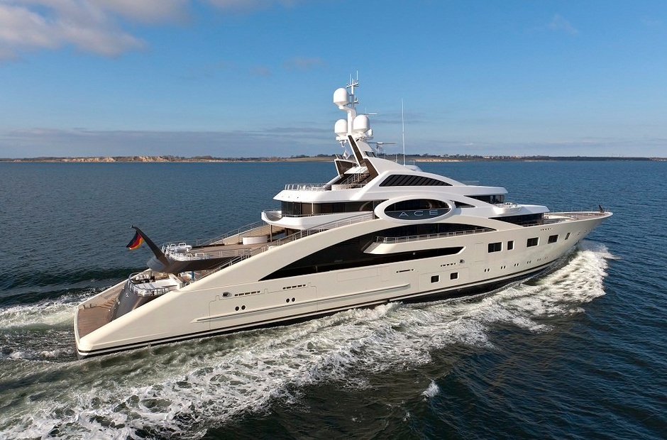 Lurssen Ace