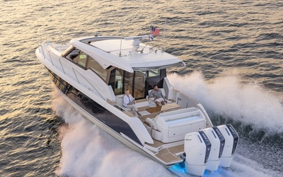 Tiara 48 LE