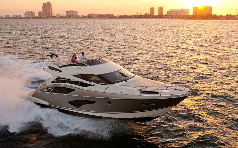 Marquis 500 Sport Yacht