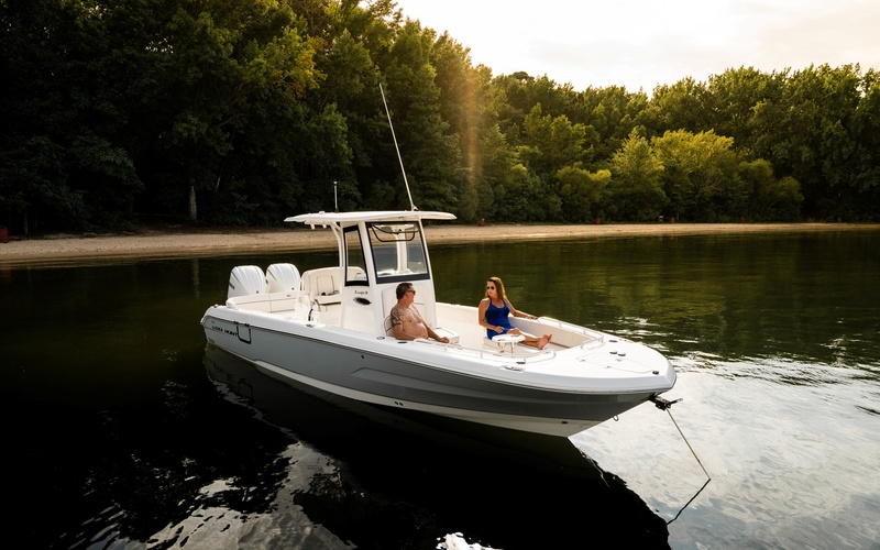 Sea Hunt Escape 28