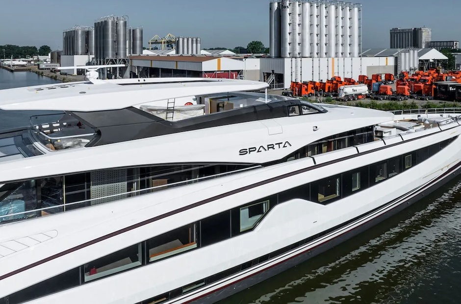 Heesen Sparta