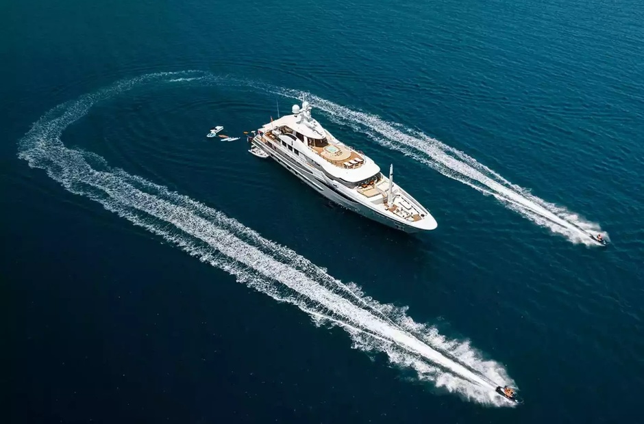 Amels Serenity J