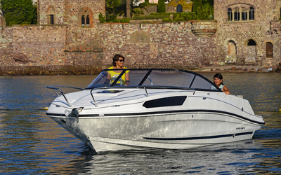 Bayliner VR5 Cuddy