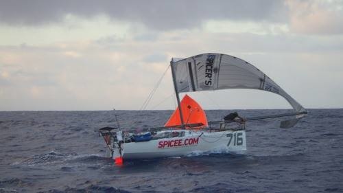 Roman Bolzinger's broken mast.
