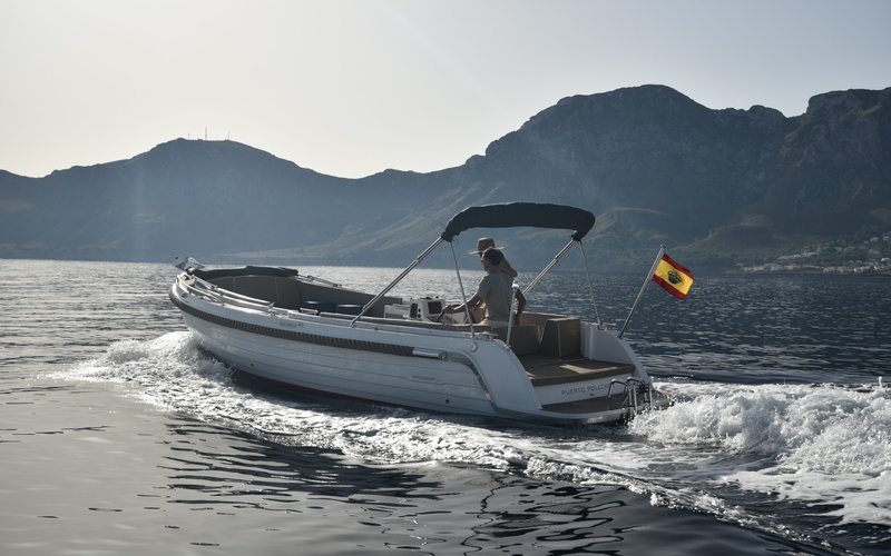 Interboat Intender 820 ES