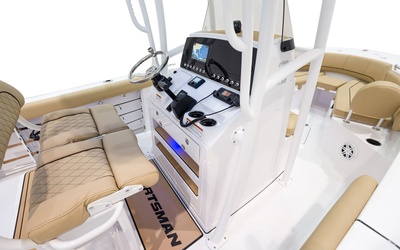 Sportsman Open 232 Center Console