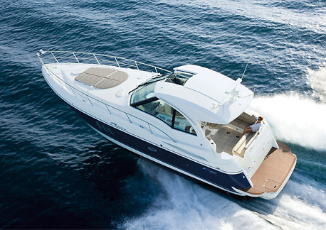 Cruisers Yachts 420 Sports Coupe