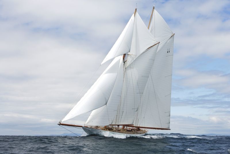 Marin LuxurYachts Elena