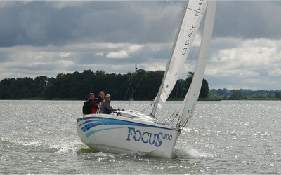Yacht Yard Focus 800