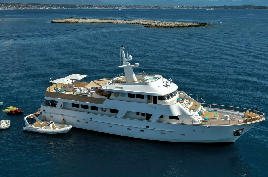 CL Yachts Eva