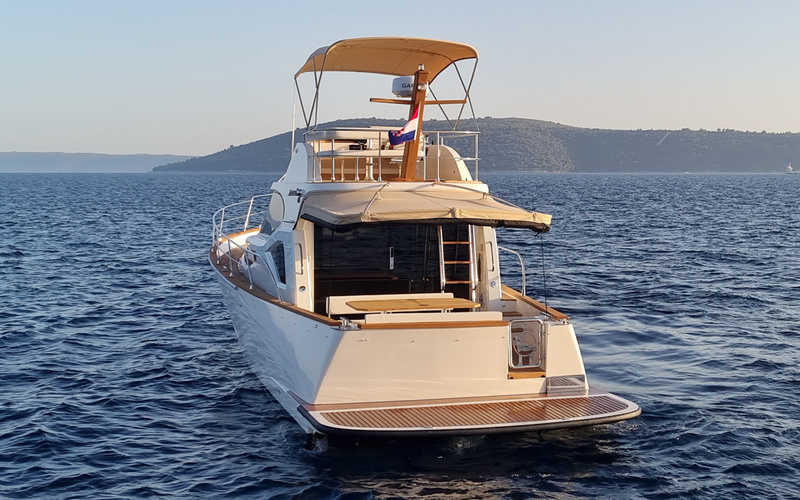 Monachus Issa 45 Fly