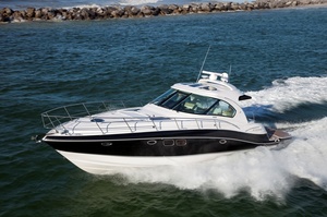 Four Winns V475