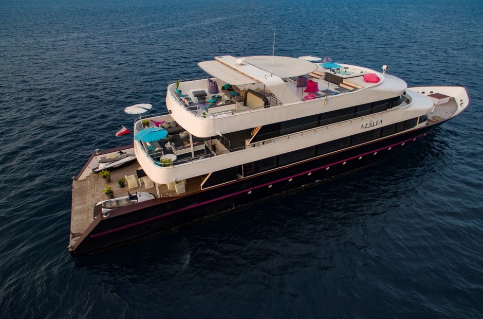 Custom Boats Azalea