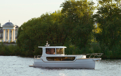 Pioneer Motor Yachts К43