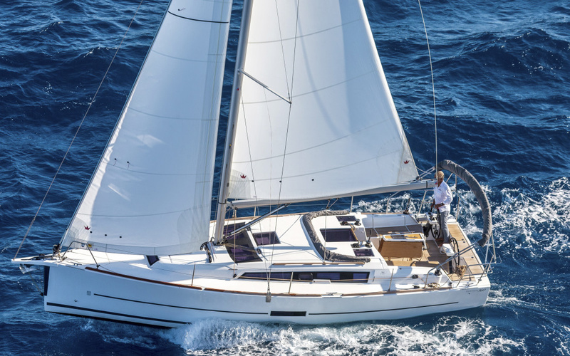 Dufour 360