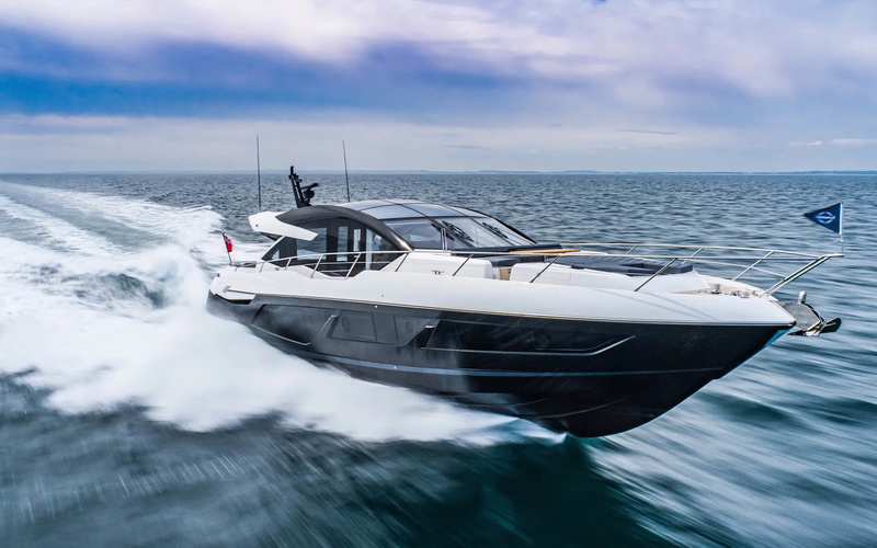 Sunseeker Predator 74 XPS