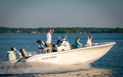 Sea Pro 199 Center Console