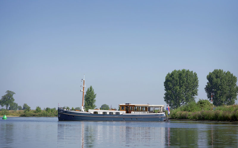 De Alm  Schippersjacht 2150