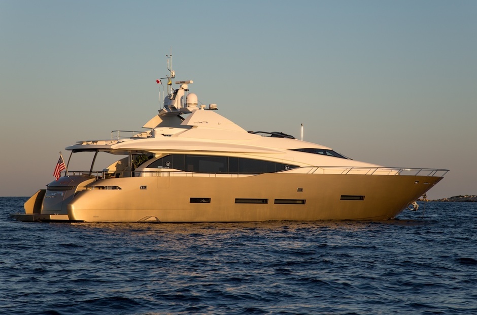 FX Yachts Keros Island