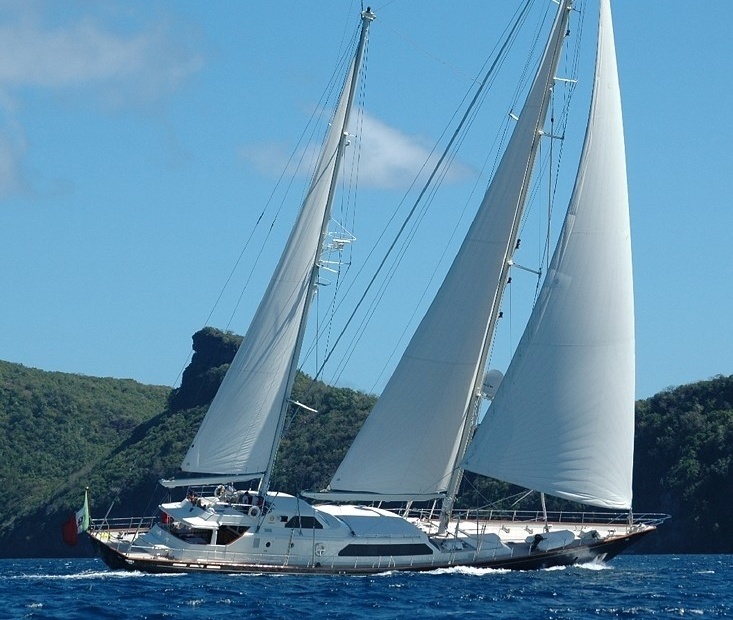 Perini Navi La Numero Uno