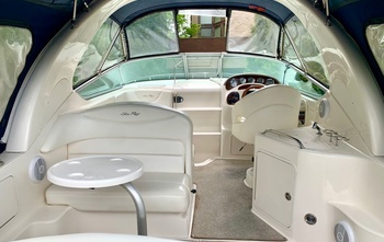 Sea Ray 315 Sundancer   (2004)