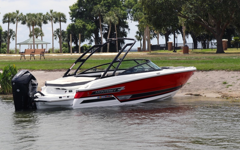 Monterey 215SS