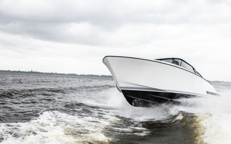 Reborn 40 R Cabin