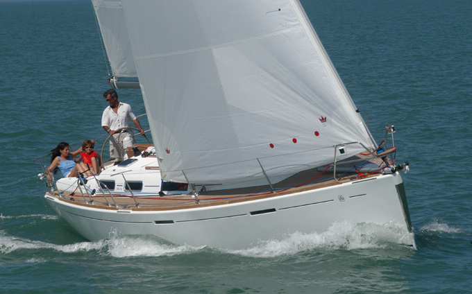 Dufour 365