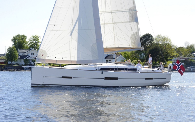 Dufour 412