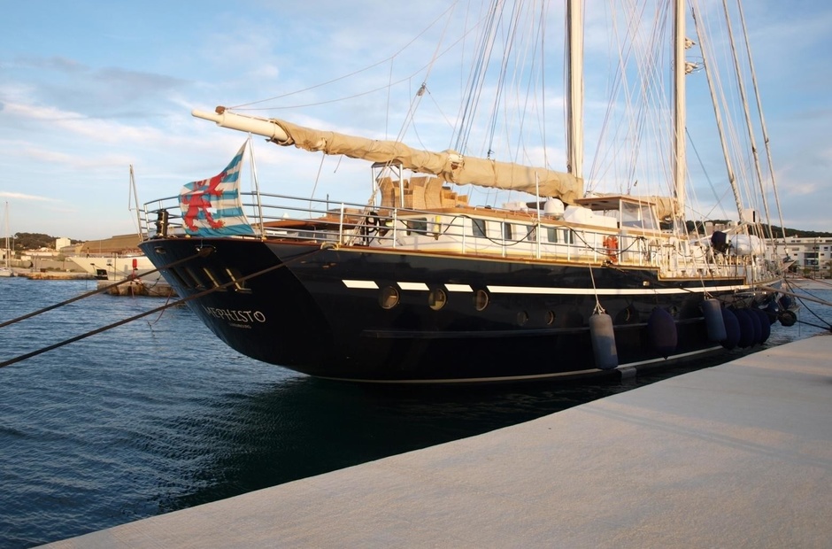 Vace Yacht Builders Mephisto