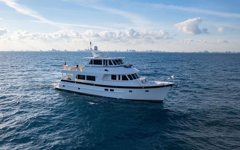 Outer Reef  740 Deluxbridge Skylounge Motoryacht