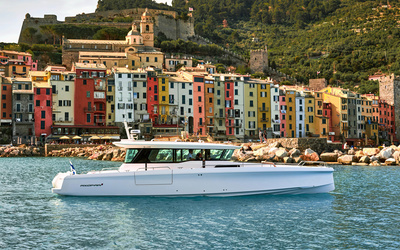 Axopar 45 XC Cross Cabin