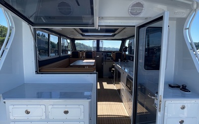 Life Proof 50 Full Cabin