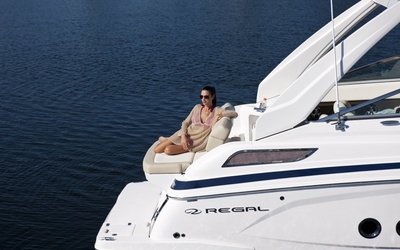 Regal 28 Express