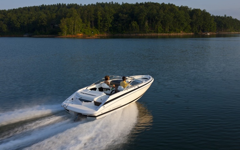 Regal 2000 Bowrider