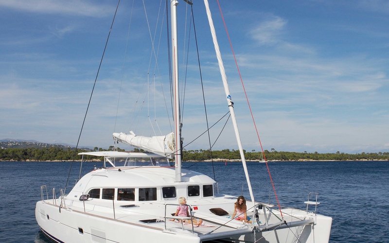 Lagoon 380 Infinity