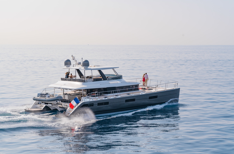 Lagoon Vigilant 1