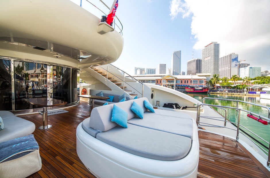 ISA Yachts Happy Hour