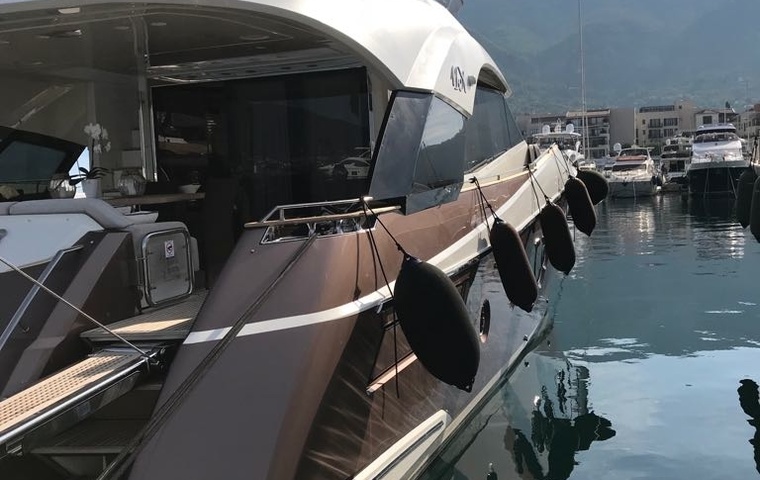 Monte Carlo Yachts 70 (2014)