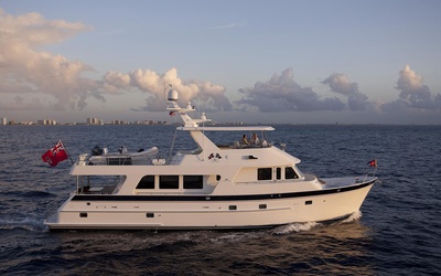 Outer Reef 700 MY