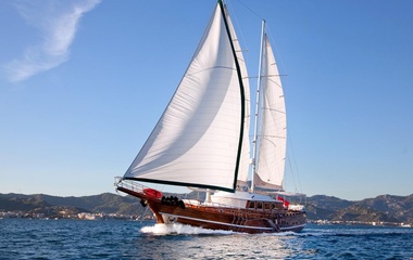 Custom Boats S Dogu