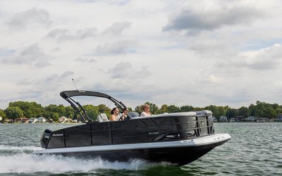 Hurricane FunDeck 2360