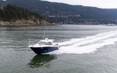 Cutwater C-24 Coupe