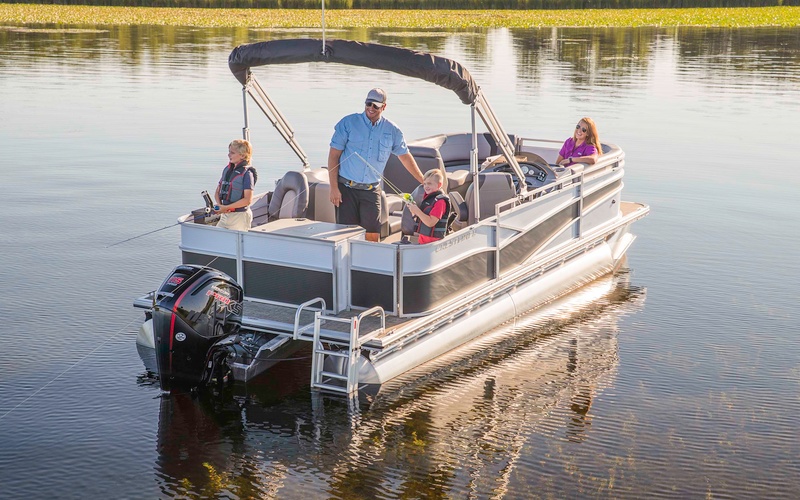 Crestliner 200 Rally