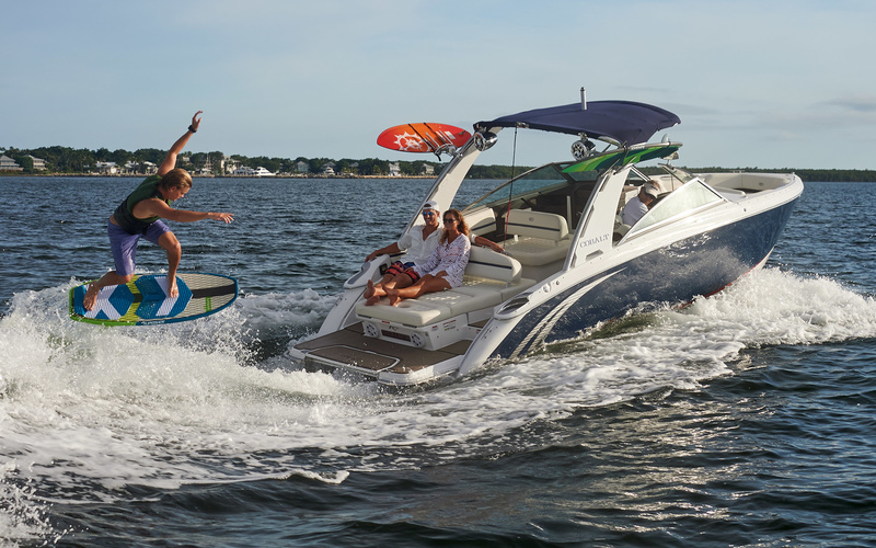 Cobalt R7 Surf