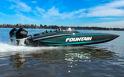 Fountain 34 Thunder Cat