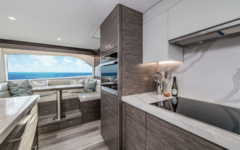 Hatteras GT65 Carolina