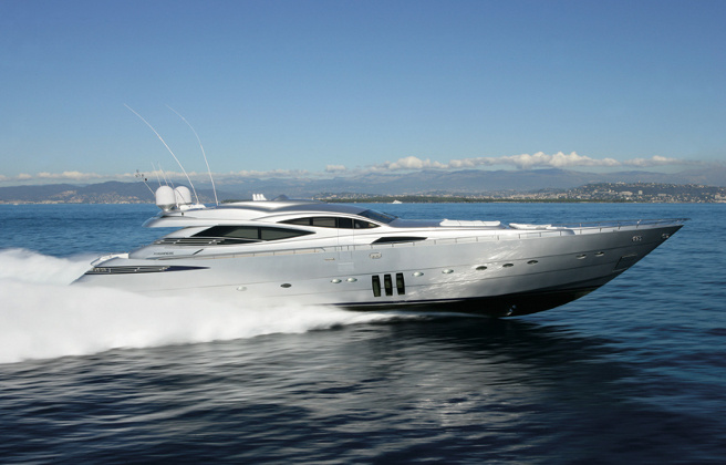 Pershing 115